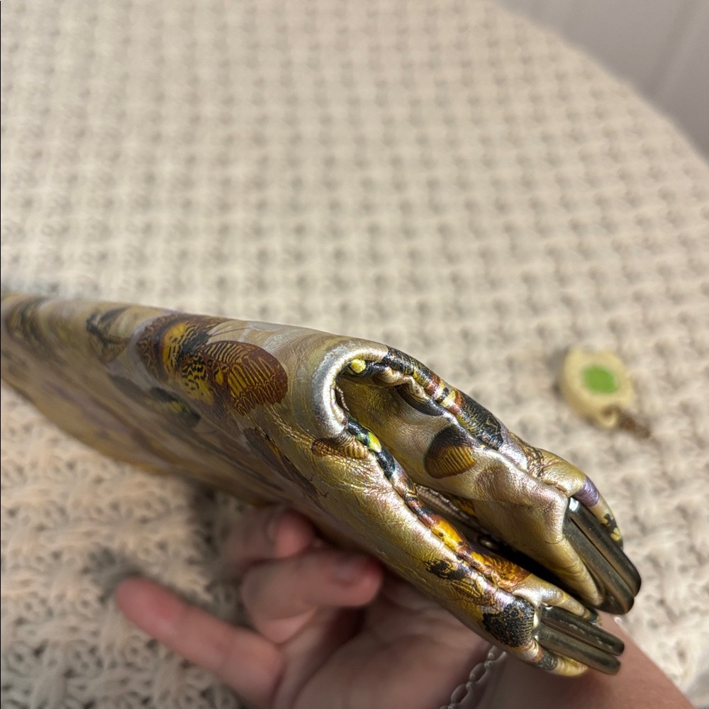 EUC HOBO Lauren Clutch, Butterflies - Picture 6 of 14